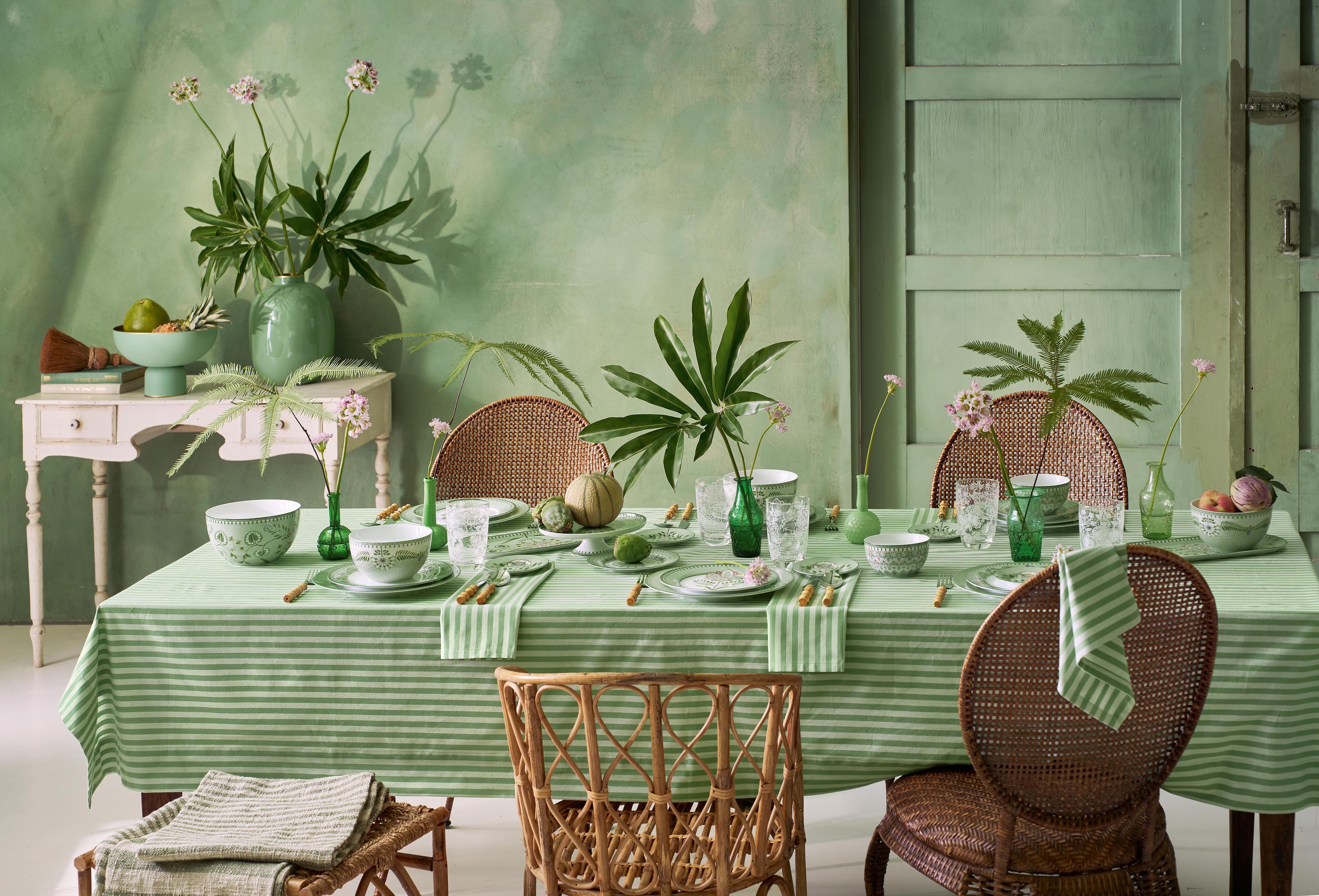 Pip%20Studio%20Lily&Lotus%20SS2025%20Tableware%20Green%2002_1.jpg